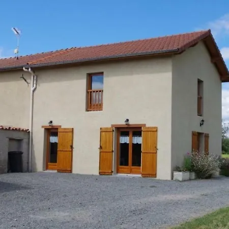 Semesterbostad House Les Chenes Du Grenou