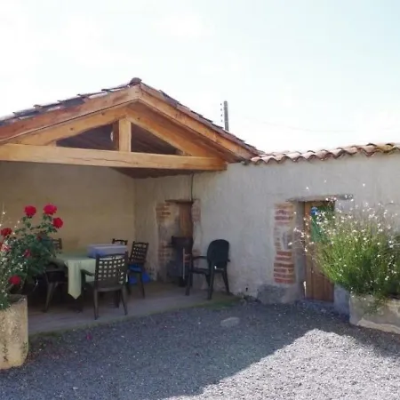 Semesterbostad House Les Chenes Du Grenou